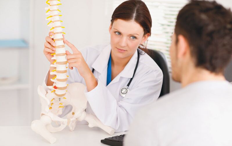 posvetovanje z zdravnikom za zdravljenje osteohondroze