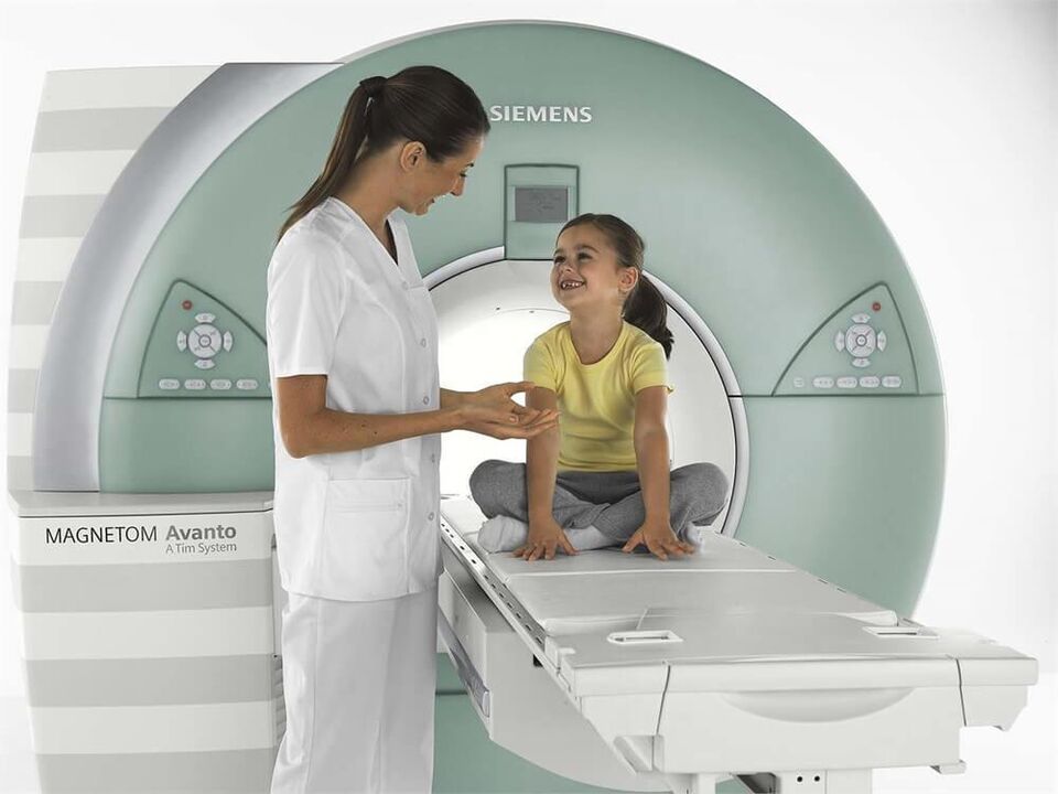 MRI otroka z osteohondrozo hrbtenice